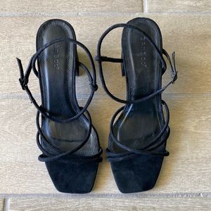 Bamboo Black Square Toe Heels Size: 9